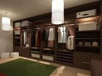 Классическая гардеробная комната из массива с подсветкой Махачкала